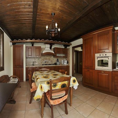Borgo Dei Sensi Bed & Breakfast Casumaro ภายนอก รูปภาพ