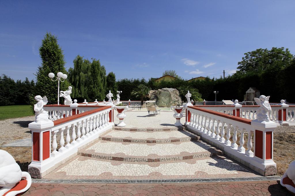 Borgo Dei Sensi Bed & Breakfast Casumaro ภายนอก รูปภาพ